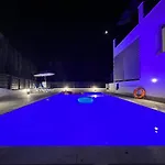 Marina Sea View, Private Pool Vilă