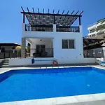 Marina Sea View, Private Pool Vilă *