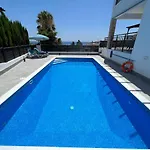 Marina Sea View, Private Pool * Peyia