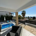 Marina Sea View, Private Pool Vilă