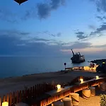 Marina Sea View, Private Pool Peyia