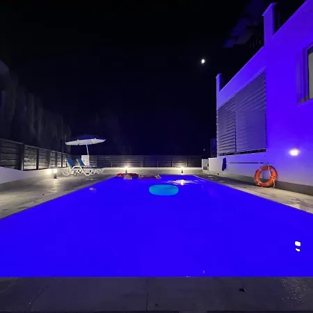 Marina Sea-view Private Pool Willa