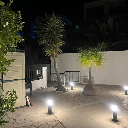 Marina Sea View, Private Pool Peyia