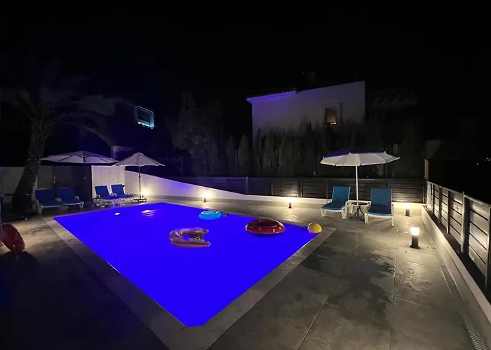 Marina Sea-view Private Pool Villa *